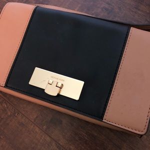 Michael kors crossbody